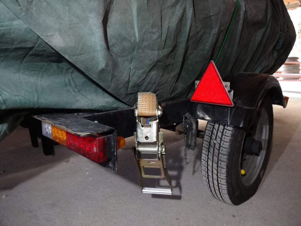 4TEC積載トレーラーの三角反射板の移設 | 日々是道楽blog
